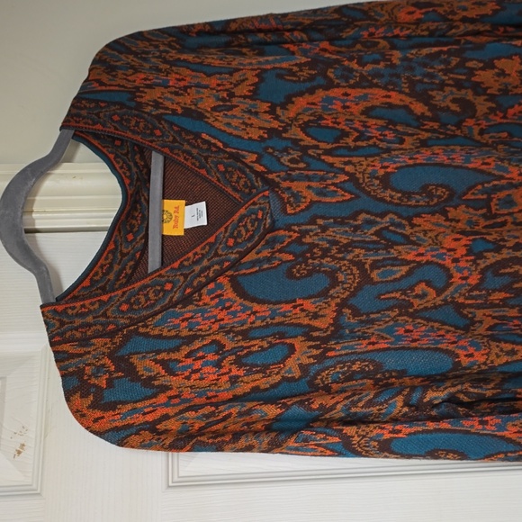 V neck sweater - Picture 3 of 5